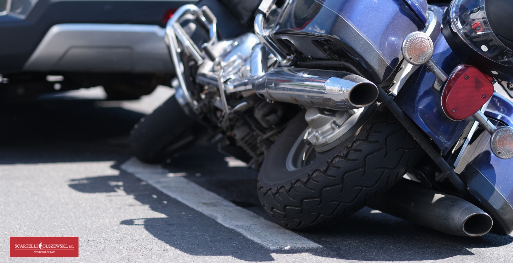 Scranton, pa - motorcycle crash injures rider on pittston ave